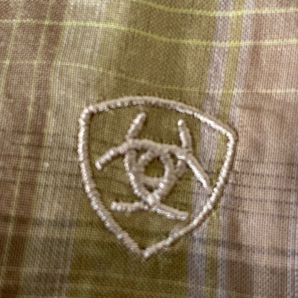 Ariat plaid and lace fitted western shirt - Picture 11 of 12